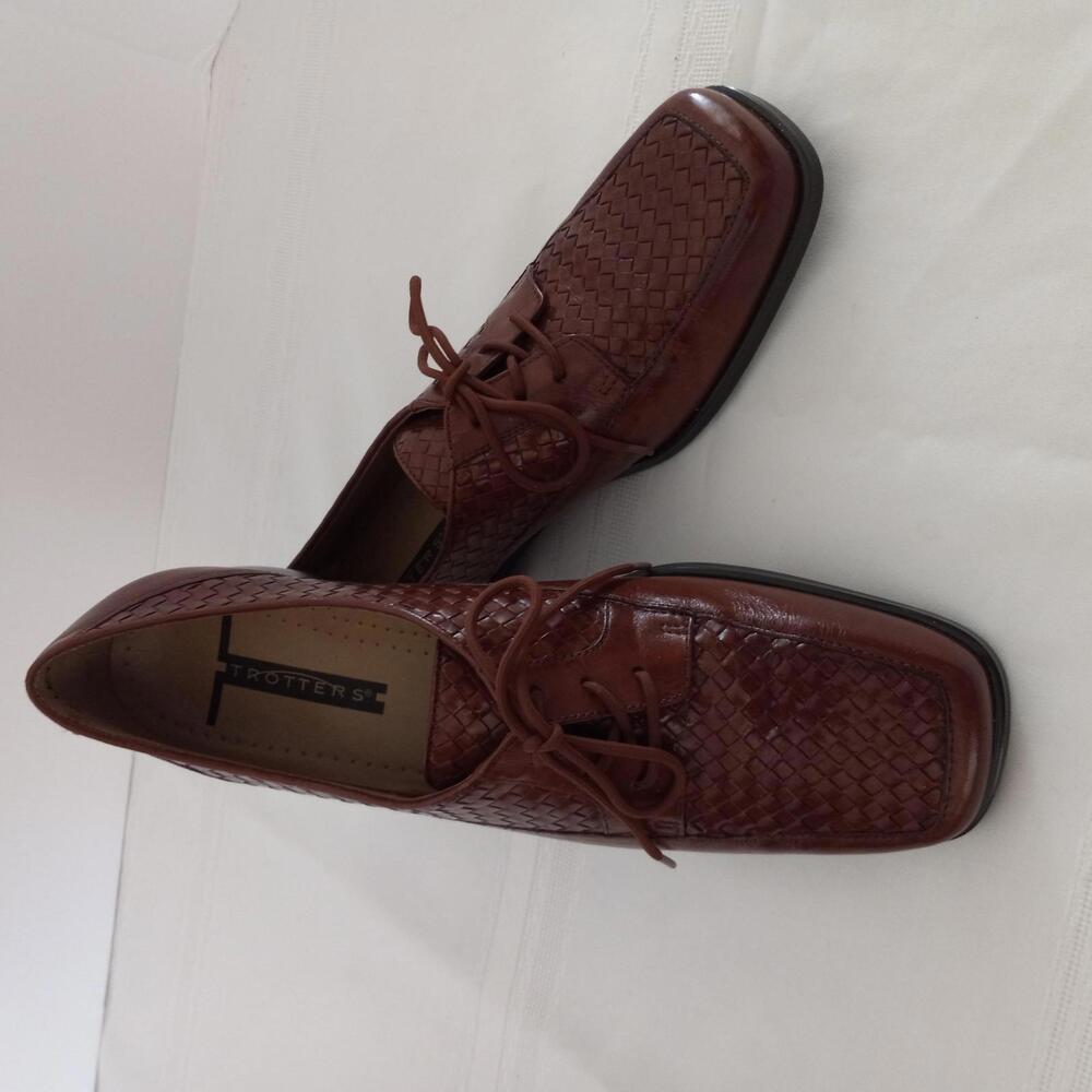 TROTTERS "Lacy" Stylish Woven Brown Leather Lace-Up Shoes Size 9 NARROW